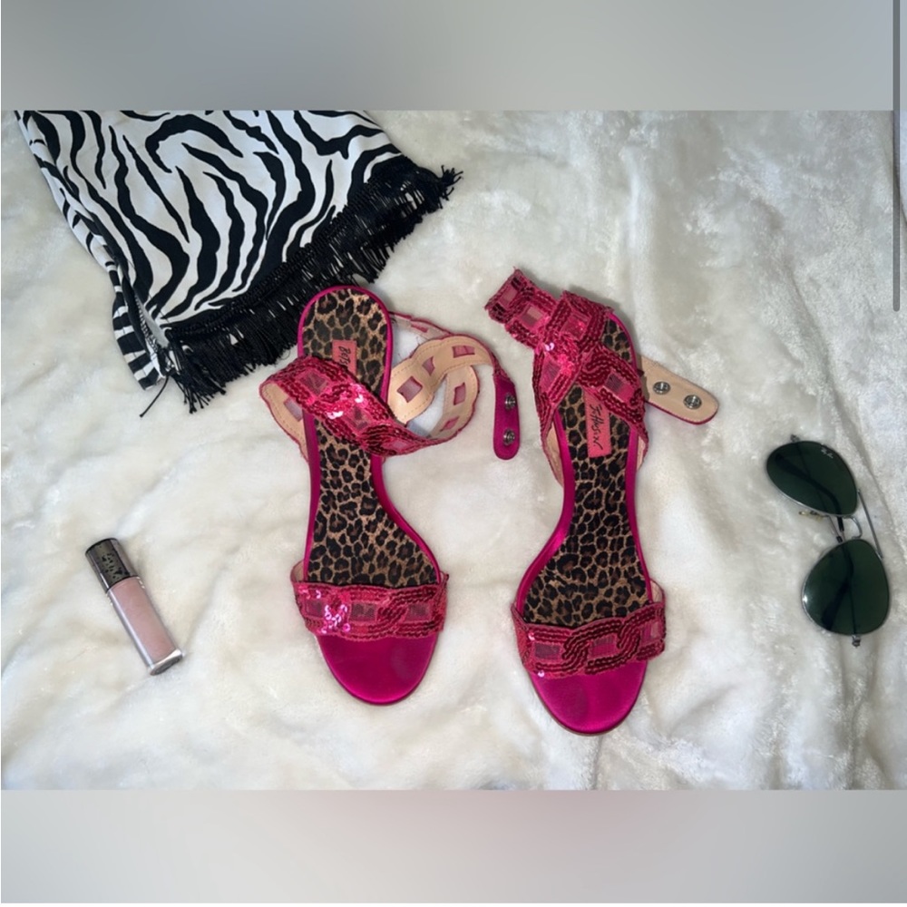 Pink heels - Picture 2 of 6